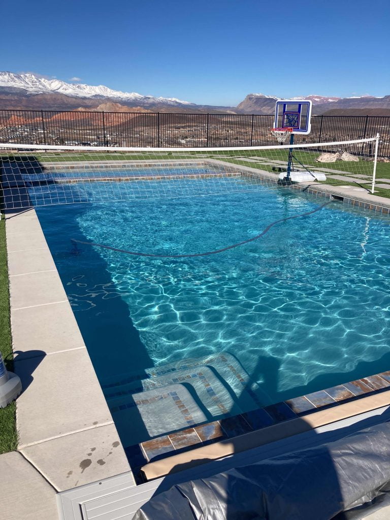 Clean pool in Hurricane Utah